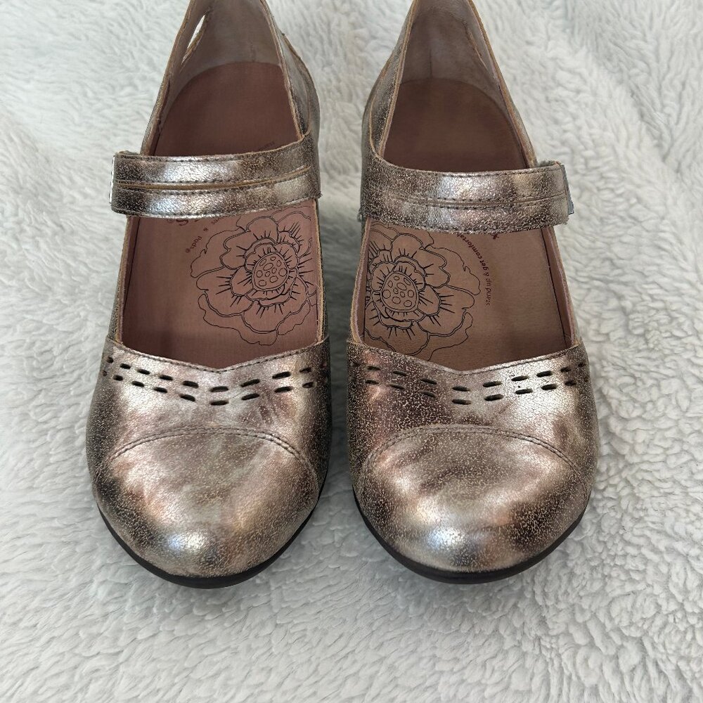 Taos Silver Mary Jane Heels, 38 - Picture 3 of 7